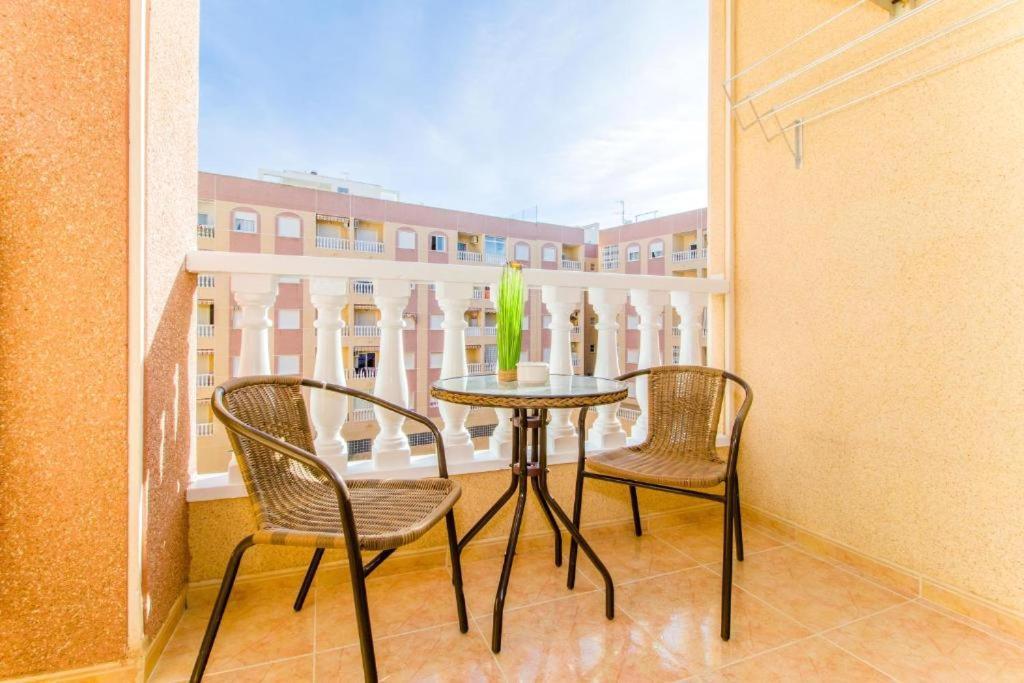 Angelina Apartamento Torrevieja Exterior foto