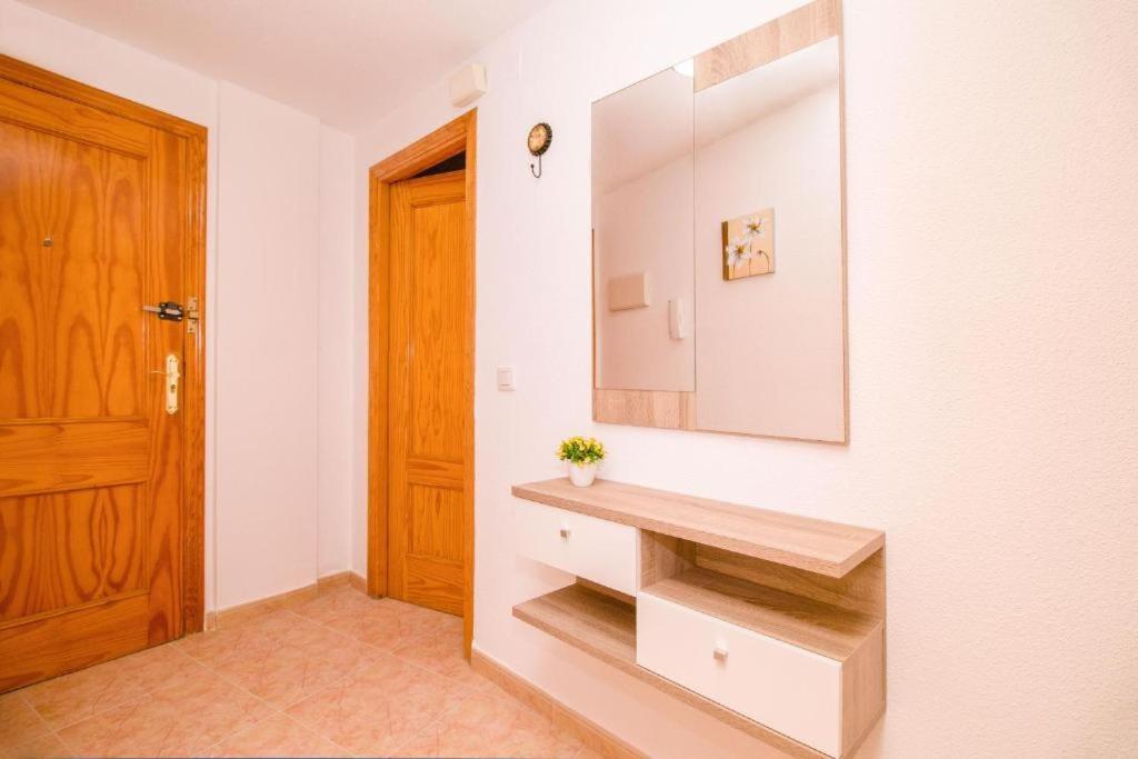 Angelina Apartamento Torrevieja Exterior foto